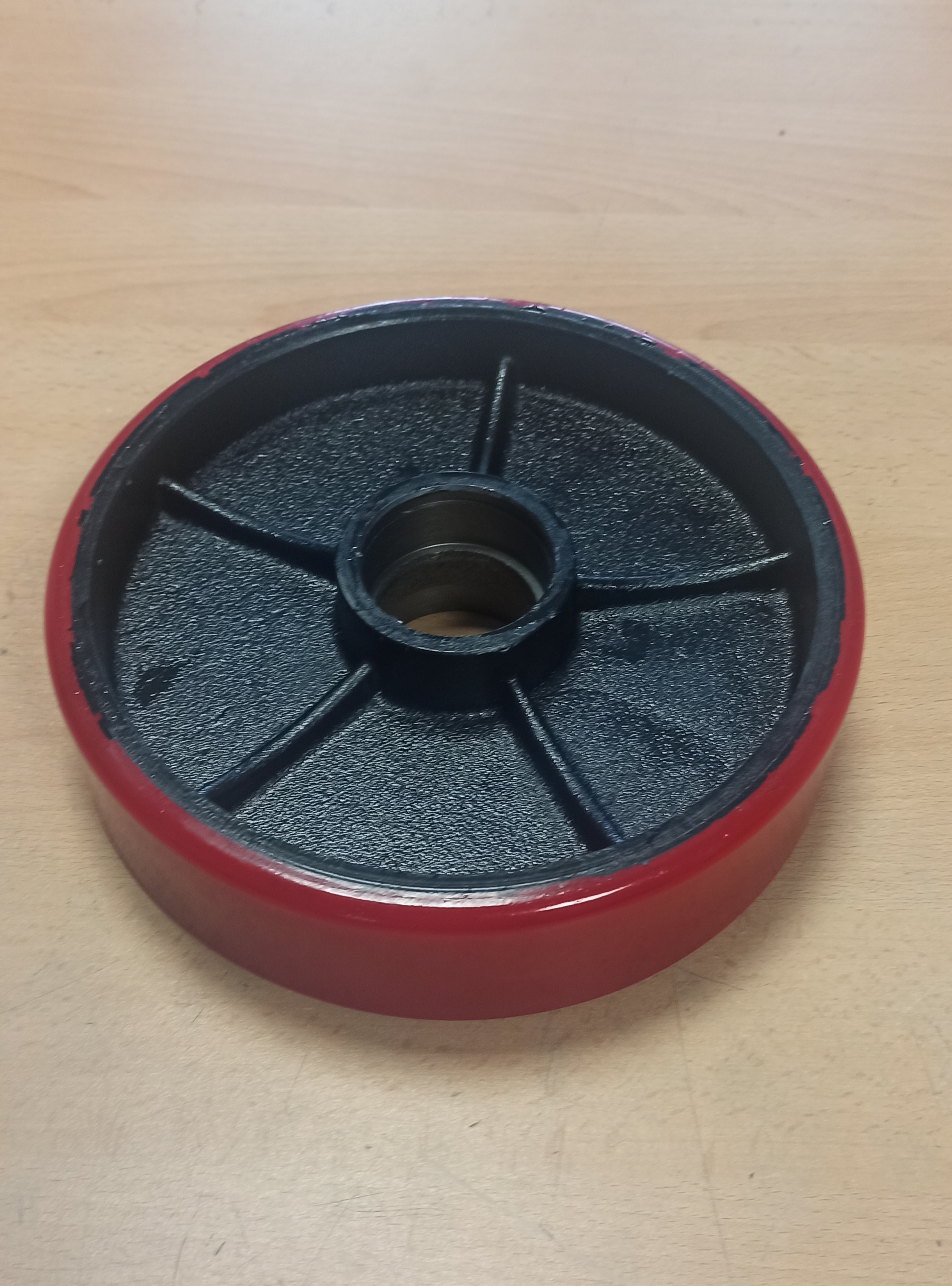 Kolo pro paletový vozík 200 x 50 mm – litina/polyuretan (bez ložiska)